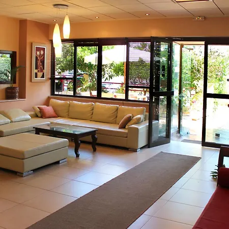 Philoxenia & Aparthotel 3*