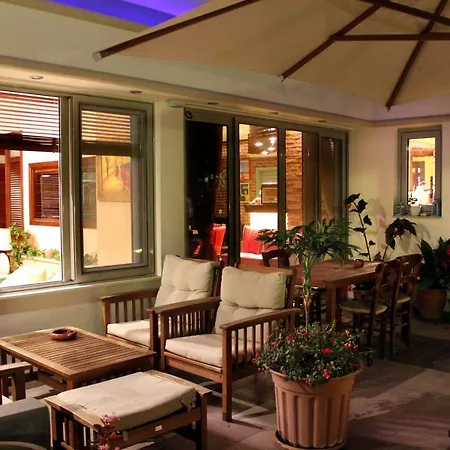 Philoxenia & Aparthotel 3*