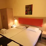Aparthotel Philoxenia & 4*