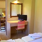 公寓式酒店 费洛克贞尼亚一室公寓酒店 4*