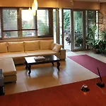 费洛克贞尼亚一室公寓酒店 Rhodes City