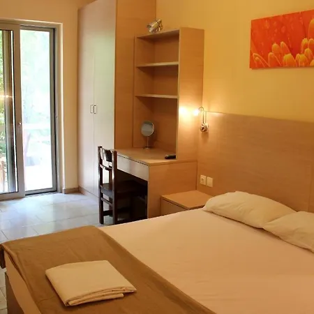 Philoxenia Hotel&studios 4*