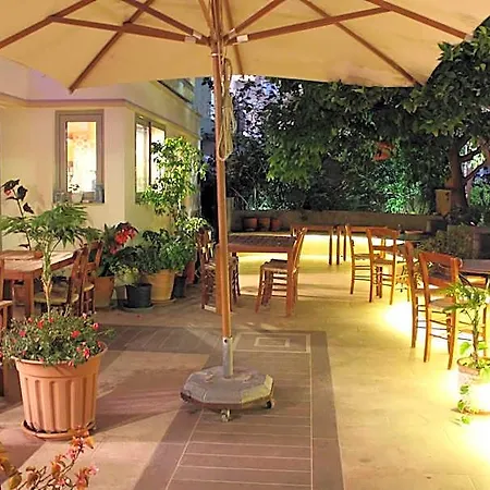 Apartahotel Philoxenia &
