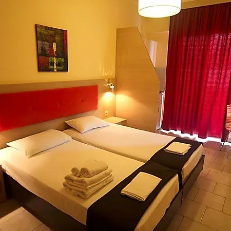 Philoxenia & 4*