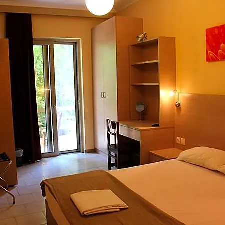 Apartahotel Philoxenia &