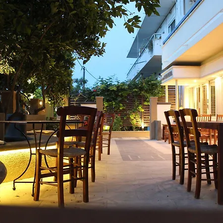 Philoxenia Hotel&studios