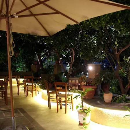 Philoxenia Hotel&studios 2*