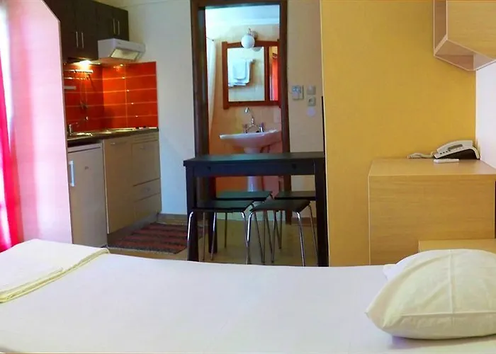 费洛克贞尼亚一室公寓酒店 Rhodes City