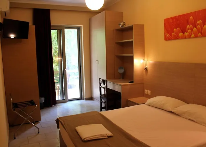 Philoxenia & Apart Otel 3*